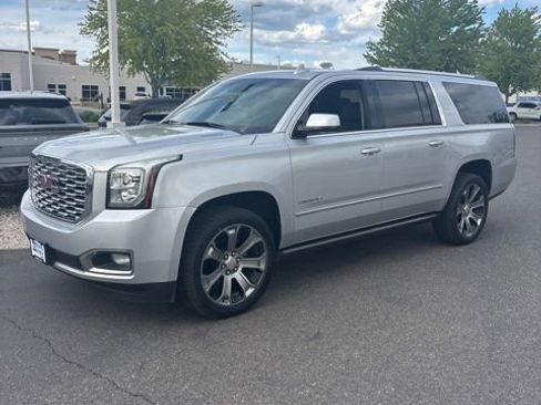 Used 2018 GMC Yukon XL Denali w/ Open Road Package AWD/4WD image 7