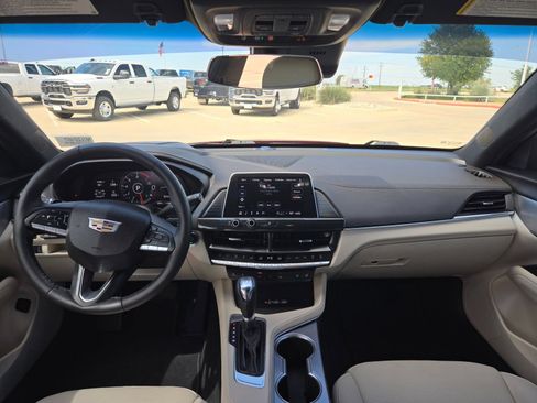 Used 2022 Cadillac CT4 Premium Luxury RWD image 15