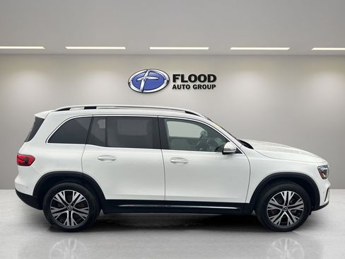 Used 2024 Mercedes-Benz GLB 250 4MATIC image 4