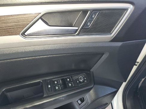 Used 2019 Volkswagen Atlas SE FWD image 30