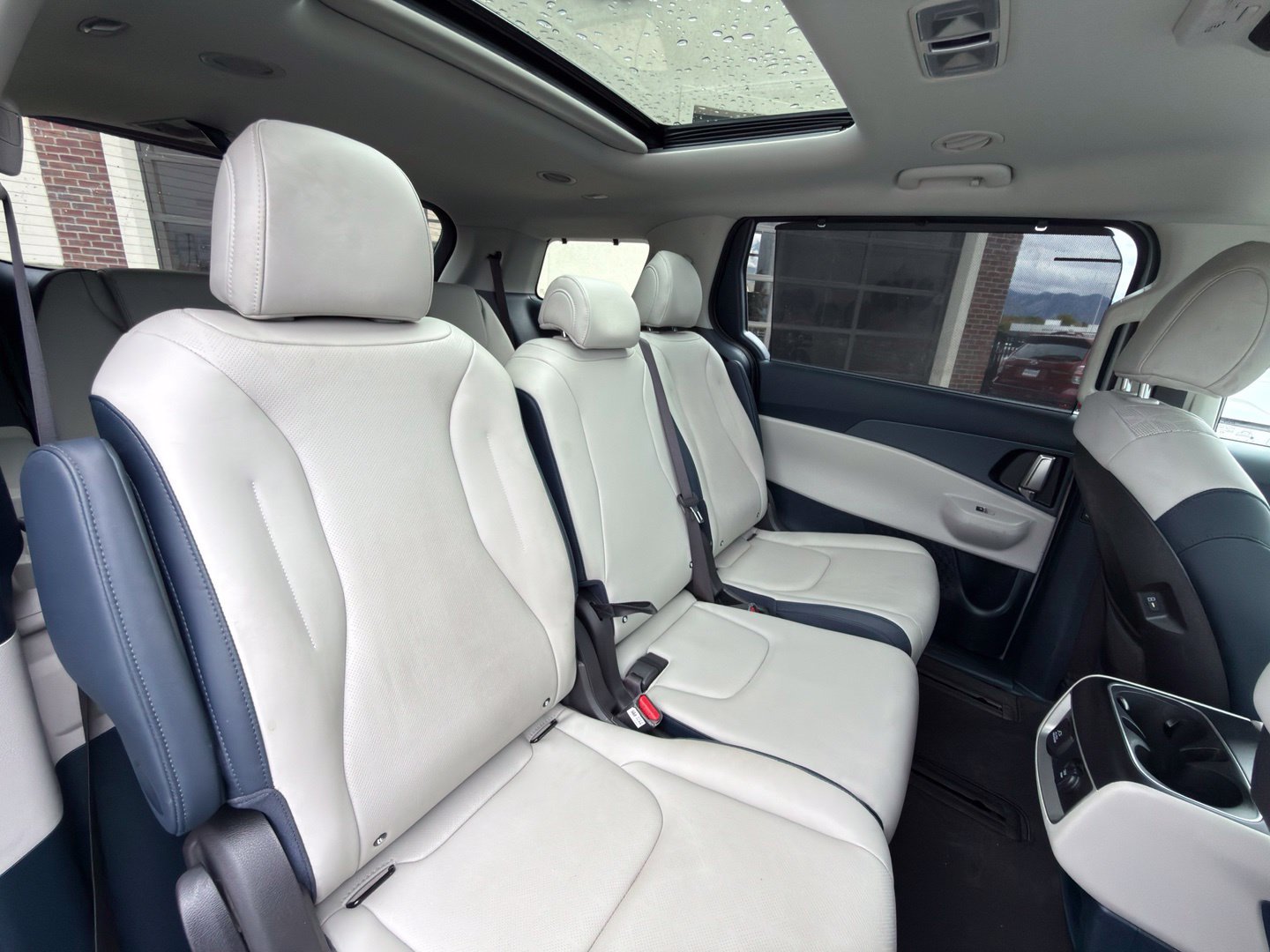 Used 2026 Kia Carnival SX FWD image 43