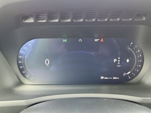 New 2026 Volvo XC90 B6 Ultra w/ Protection Package image 9