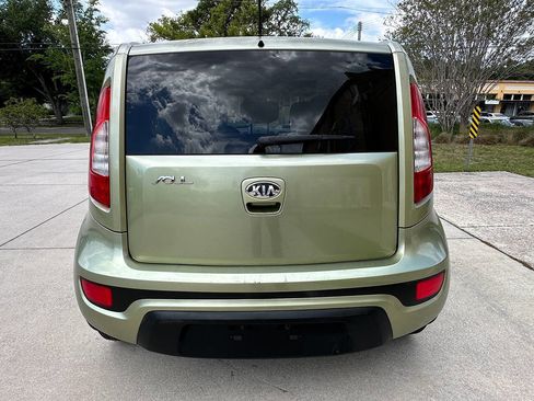 Used 2013 Kia Soul + image 6