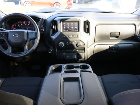 Used 2022 Chevrolet Silverado 1500 Custom Trail Boss AWD/4WD image 17