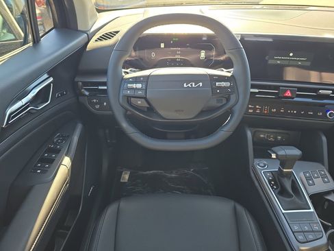 New 2026 Kia Sportage SX FWD image 16