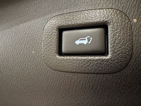 Used 2019 INFINITI QX80 Luxe w/ Proassist Package image 17