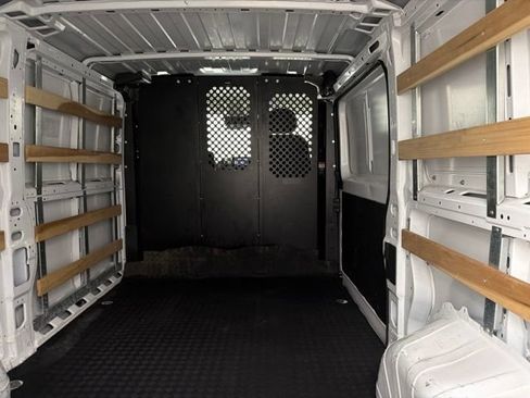 Used 2025 RAM ProMaster 2500 w/ U-Haul Equipment Group FWD image 25