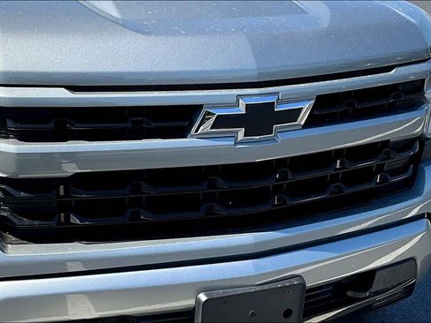 Used 2024 Chevrolet Silverado 1500 RST AWD/4WD image 29