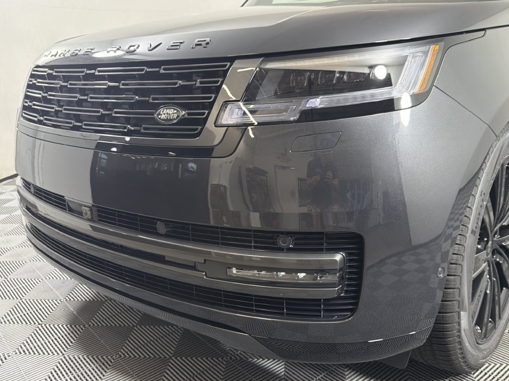 New 2027 Land Rover Range Rover Long Wheelbase SE AWD/4WD image 8