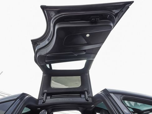 Used 2024 Tesla Model X AWD/4WD image 10
