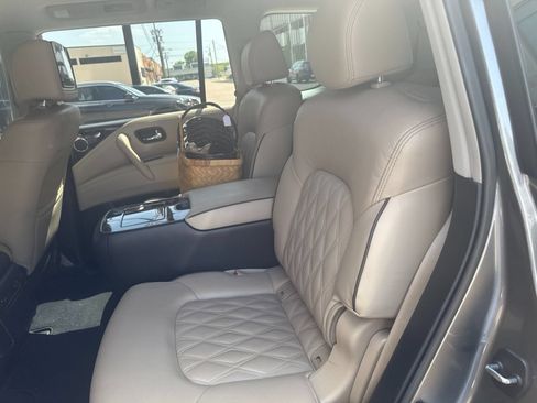 Used 2022 Nissan Armada Platinum w/ Captain's Chairs Package RWD image 8