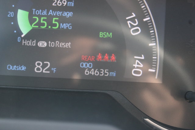 Used 2019 Toyota RAV4 Limited w/ Carpet Mat Package FWD image 15