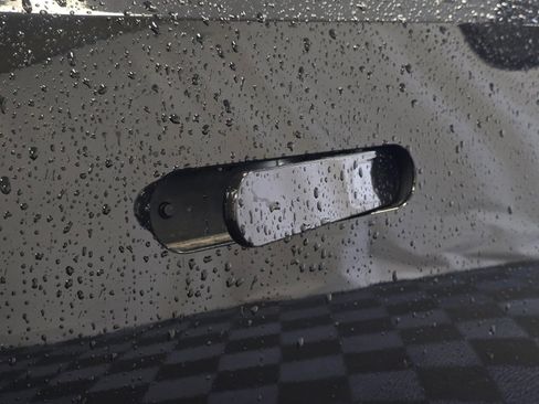 Used 2022 Rivian R1T Adventure image 29