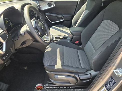 Certified 2024 Kia Soul LX w/ Option Group 015 FWD image 12