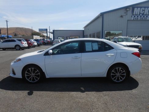 Used 2018 Toyota Corolla SE image 6