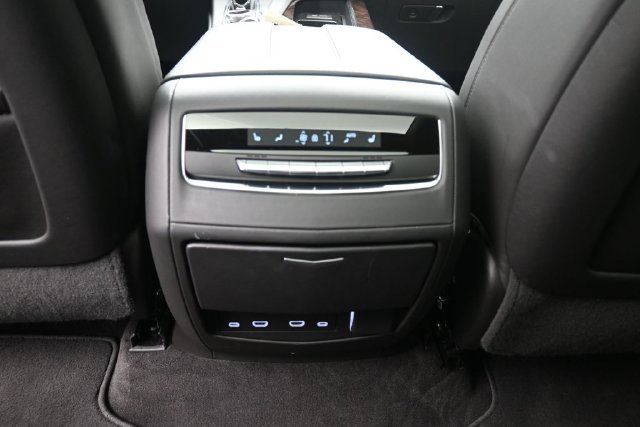Used 2023 Cadillac Escalade Sport Platinum w/ LPO, ONYX Package AWD/4WD image 24