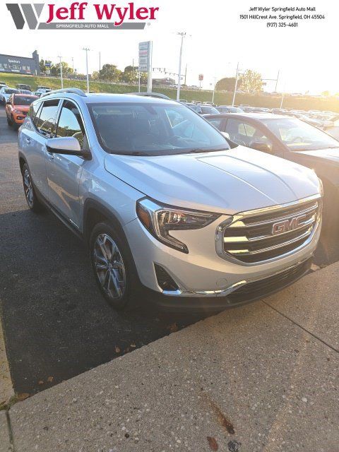 Used 2019 GMC Terrain SLT w/ Preferred Package FWD image 1
