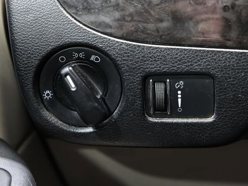 Used 2013 Dodge Grand Caravan American Value Package image 16