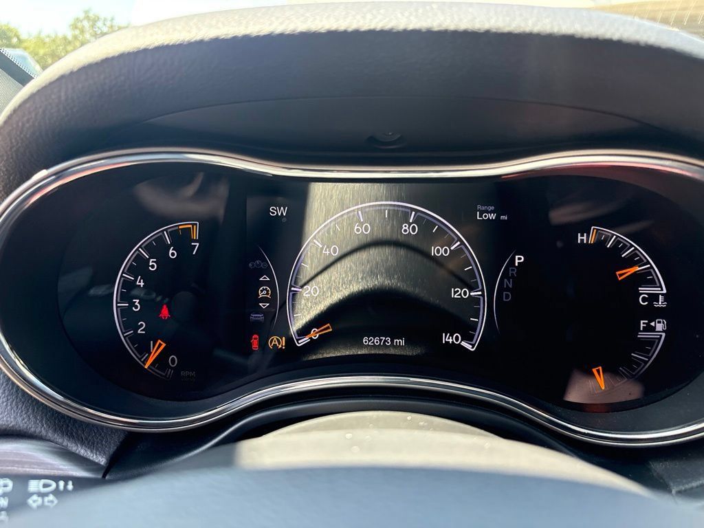 Used 2020 Jeep Grand Cherokee Altitude RWD image 21