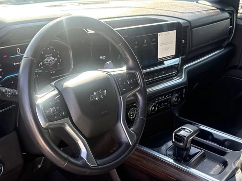 Used 2023 Chevrolet Silverado 1500 RST w/ Redline Edition AWD/4WD image 19