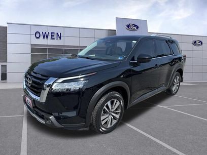 Used 2022 Nissan Pathfinder SL