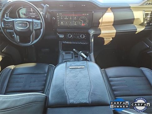 Used 2024 GMC Sierra 2500 AT4X image 8