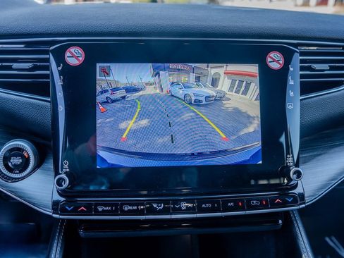 Used 2024 Jeep Wagoneer L Series II w/ Flexible Seating Group image 12