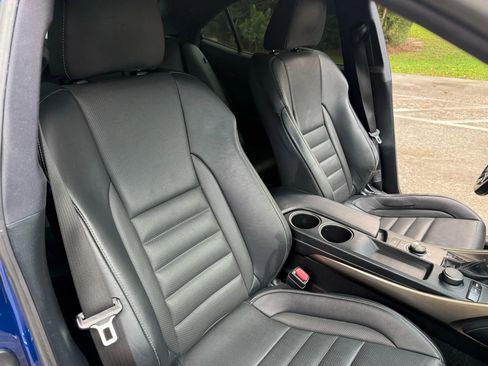 Used 2016 Lexus IS 200t image 19