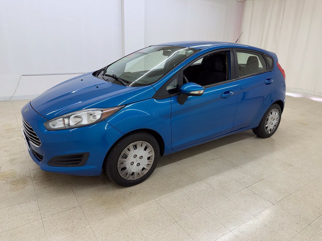 Used 2015 Ford Fiesta SE FWD image 1