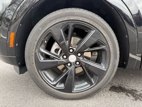 Used 2021 Buick Envision Essence w/ Sport Touring Package image 15