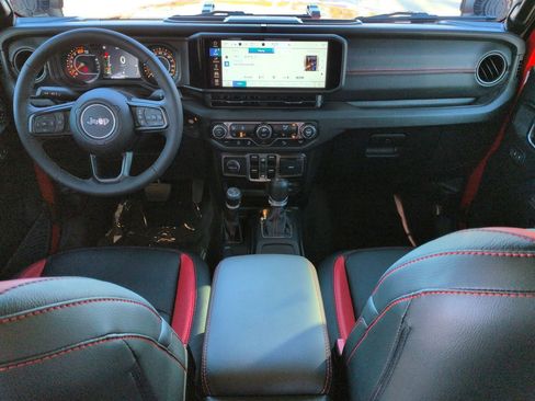 Certified 2025 Jeep Wrangler Sport S image 13