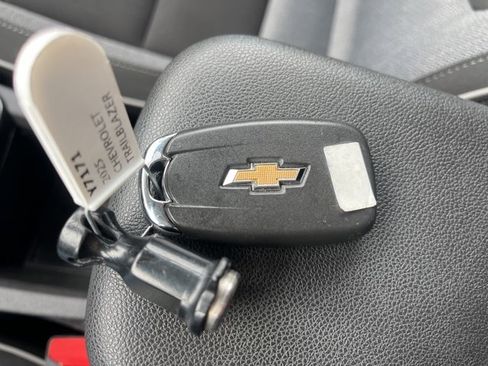 Used 2025 Chevrolet TrailBlazer LT image 58