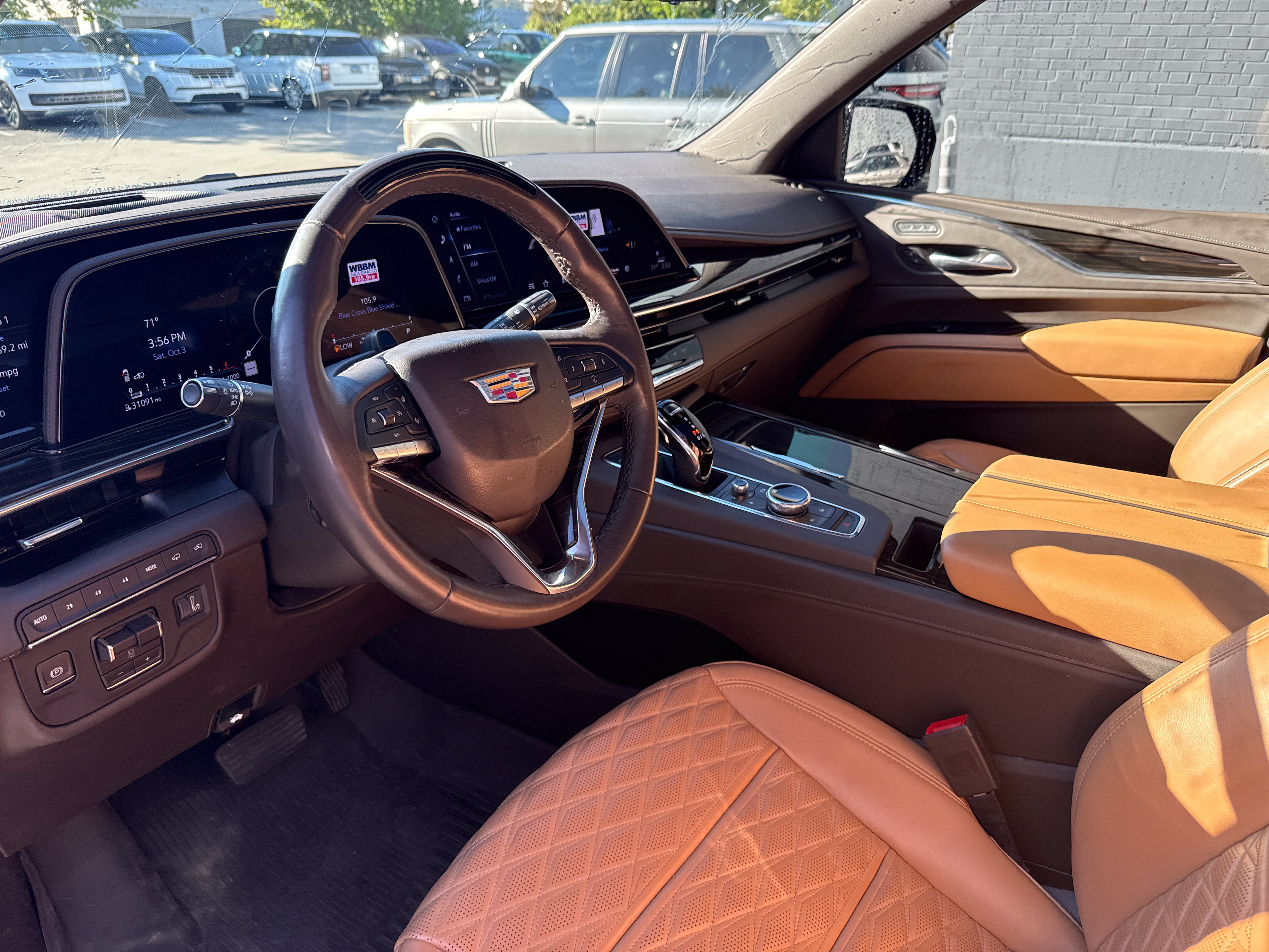 Used 2023 Cadillac Escalade Sport w/ LPO, ONYX Package AWD/4WD image 10