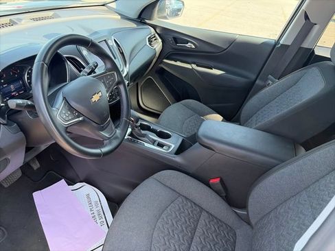 Used 2024 Chevrolet Equinox LT FWD image 16