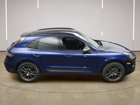 New 2026 Porsche Macan AWD/4WD image 36
