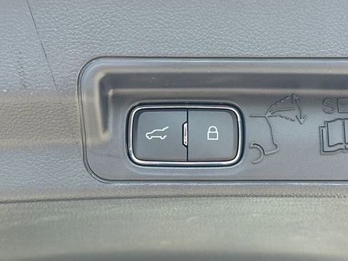 New 2025 Ford Explorer Active image 42