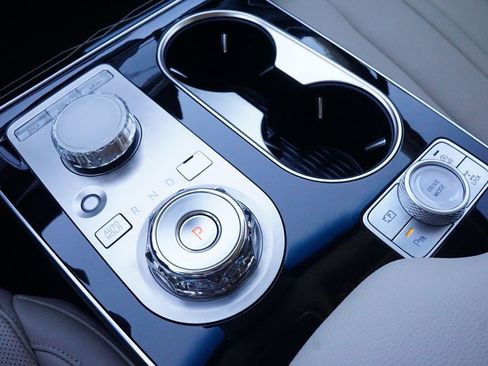 New 2025 Genesis GV80 2.5T Standard image 11