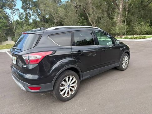Used 2017 Ford Escape Titanium FWD image 8