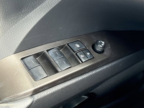 Used 2024 Toyota Camry SE FWD image 15