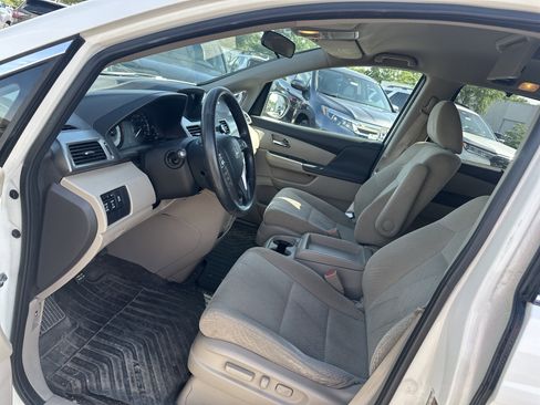 Used 2016 Honda Odyssey SE image 13
