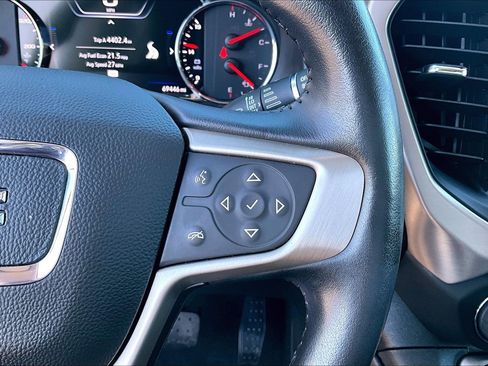 Used 2020 GMC Acadia Denali w/ Technology Package image 13