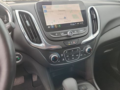 Used 2022 Chevrolet Equinox LT image 13