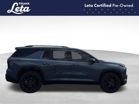 Used 2025 Chevrolet Traverse RS w/ LPO, Floor Liner Package FWD image 7