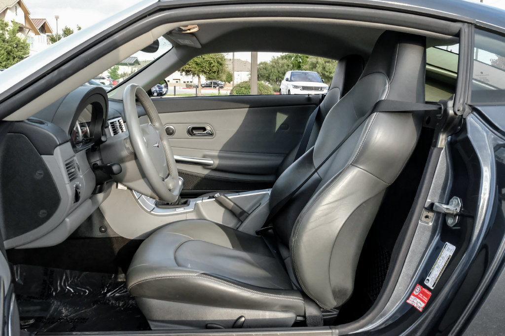 Used 2006 Chrysler Crossfire Limited RWD image 28