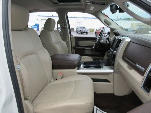 Used 2018 RAM 2500 Laramie AWD/4WD image 25