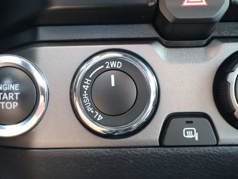 Used 2021 Toyota Tacoma TRD Off-Road w/ Technology Package AWD/4WD image 24