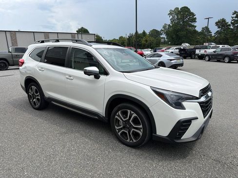 Used 2023 Subaru Ascent Limited w/ Technology Package AWD/4WD image 11