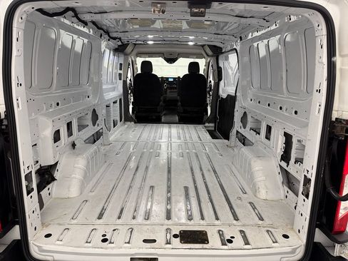 Used 2023 Ford Transit 250 Low Roof AWD image 21
