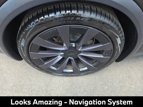Used 2022 Tesla Model X AWD/4WD image 11