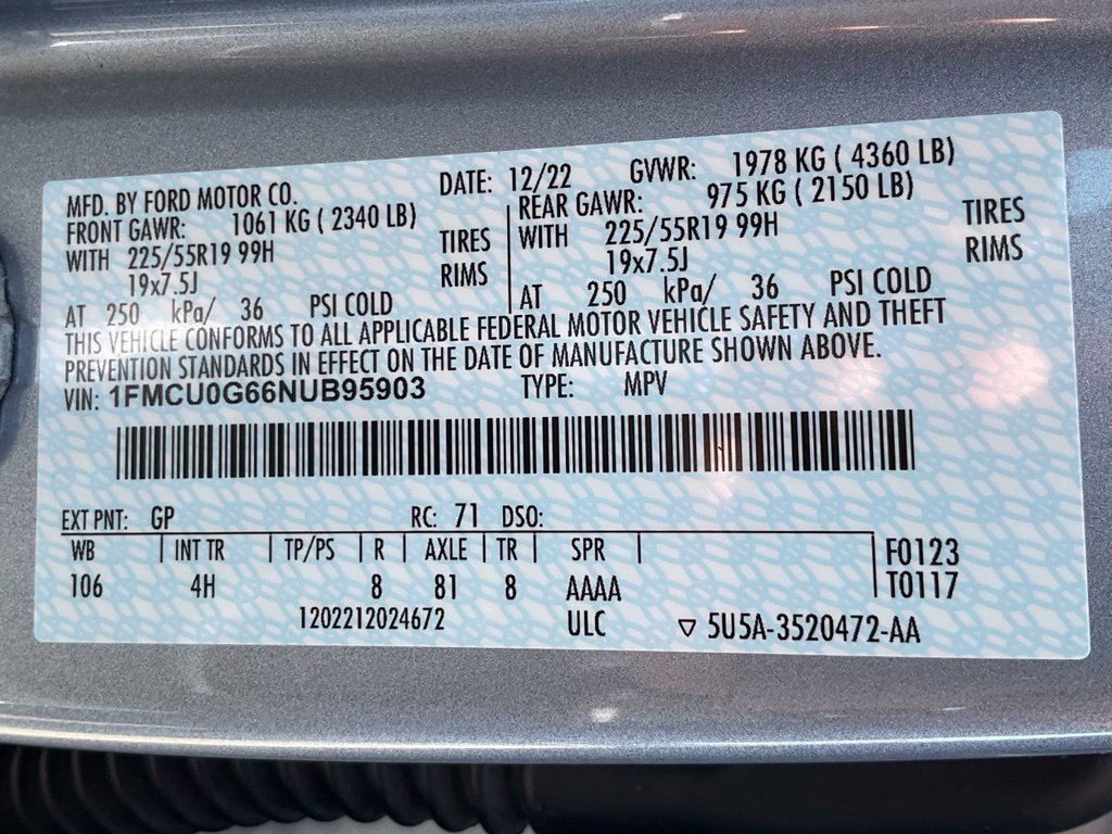 Used 2022 Ford Escape SE w/ SE Sport Appearance Package FWD image 47